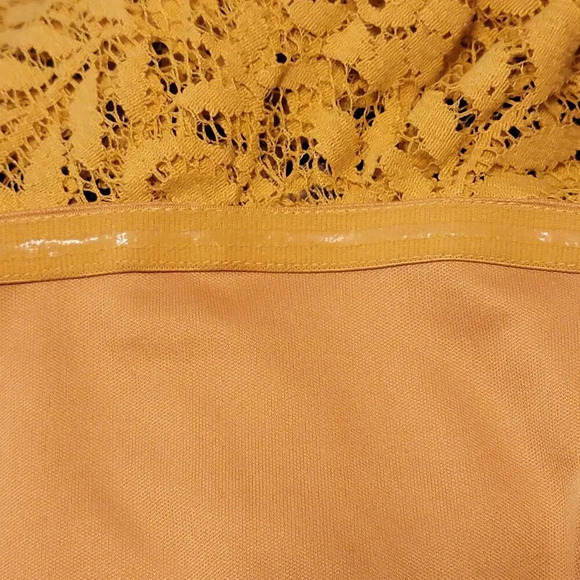 LULUS Women's Regular Lace Off The Shoulder Ruffle Maxi Dress Size Small Yellow - Picture 11 of 16